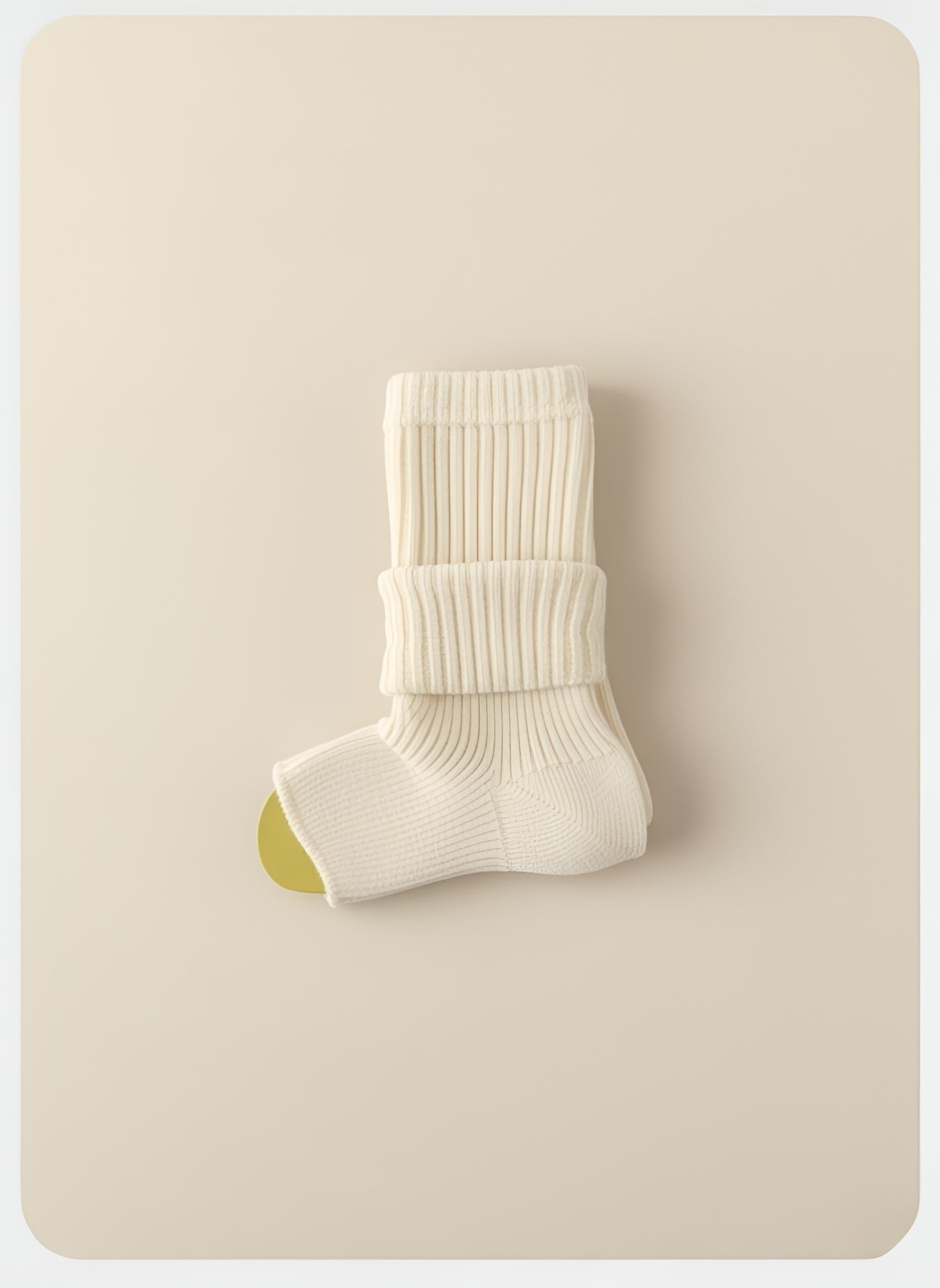Gleamsocks