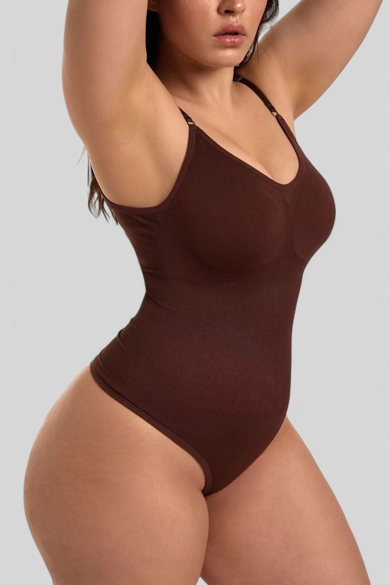 Gleamshape - Tanga Bodysuit mit Ausschnitt