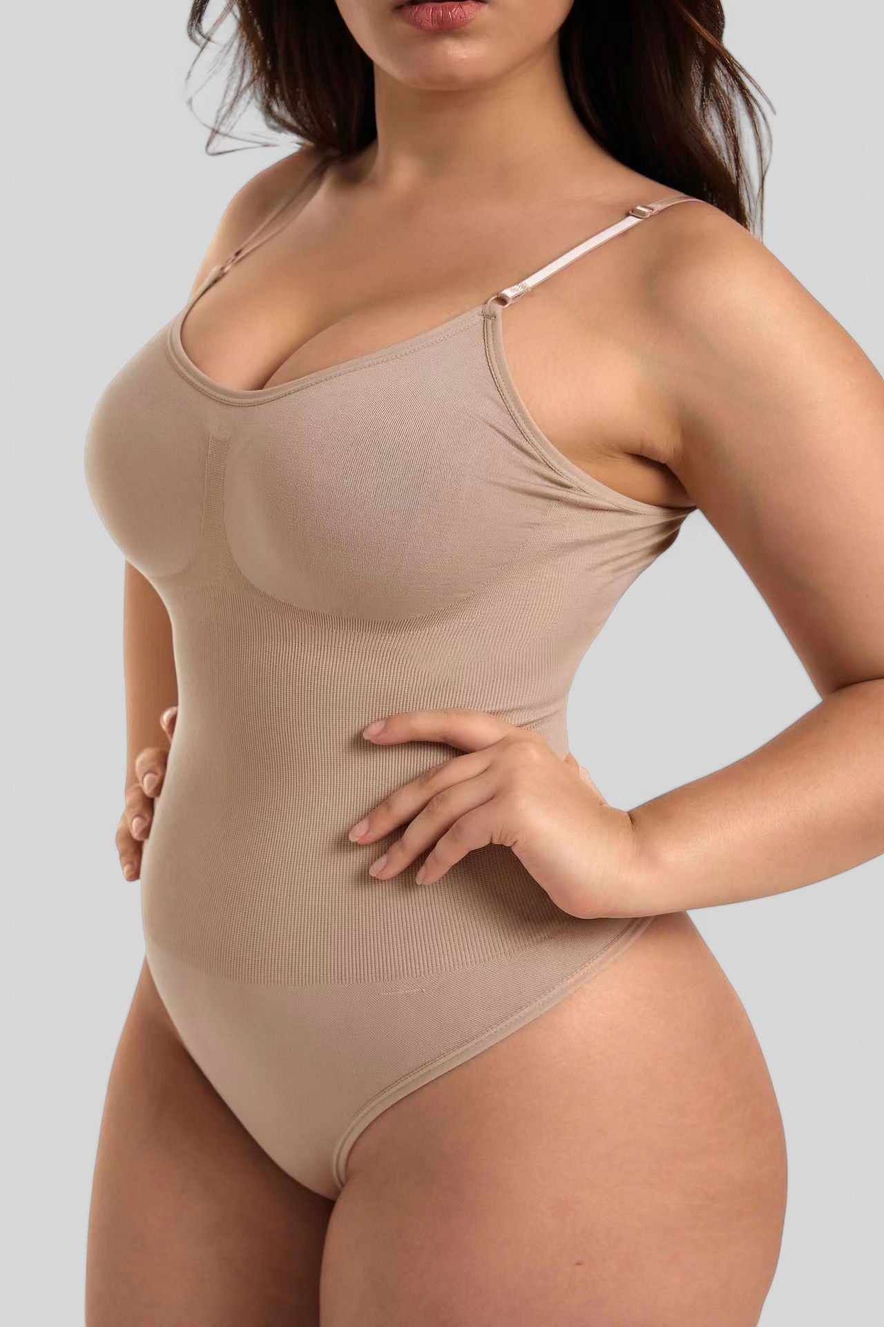Gleamshape - Tanga Bodysuit mit Ausschnitt