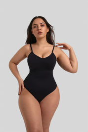 Gleamshape - Tanga Bodysuit mit Ausschnitt