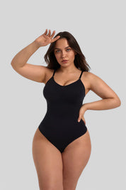 Gleamshape - Tanga Bodysuit mit Ausschnitt