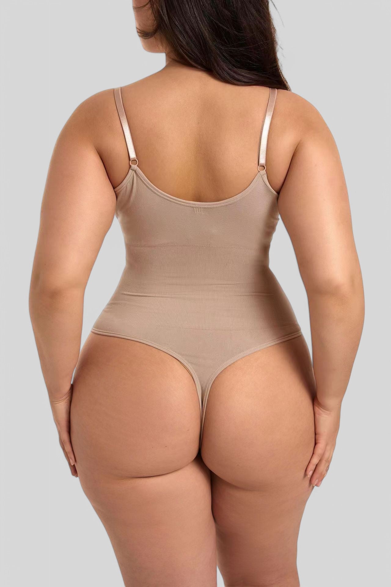 Gleamshape - Tanga Bodysuit mit Ausschnitt