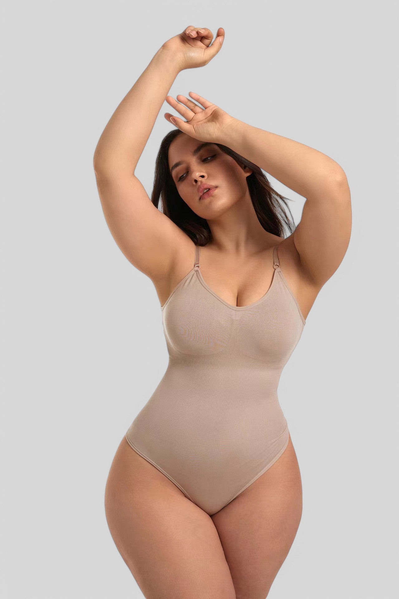 Gleamshape - Tanga Bodysuit mit Ausschnitt