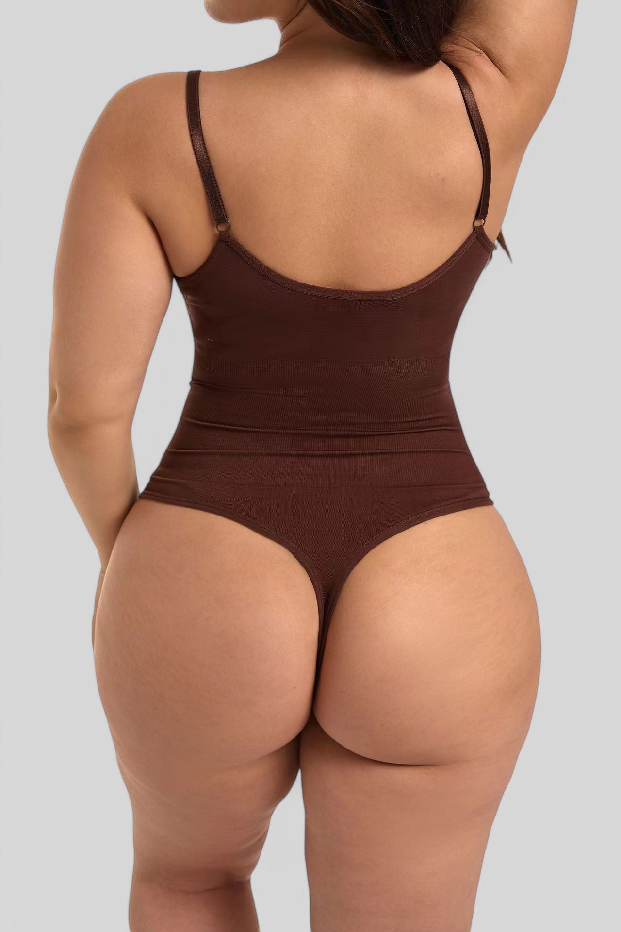 Gleamshape - Tanga Bodysuit mit Ausschnitt